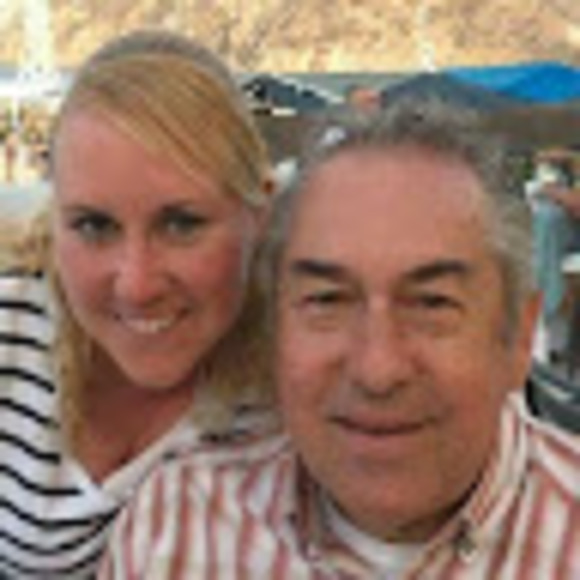 Meet your Posher, Cristina - Picture 1 of 1